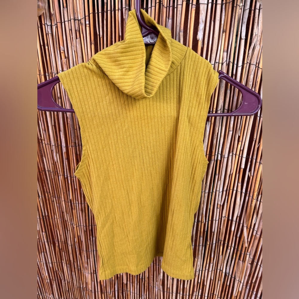 Forever 21 Mustard Yellow Top